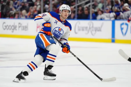 Penguins send forward Filip Hallander to Edmonton in exchange for defenseman Spencer Stastney
